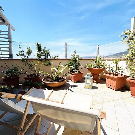Apartment Attico Casa Letizia In *
