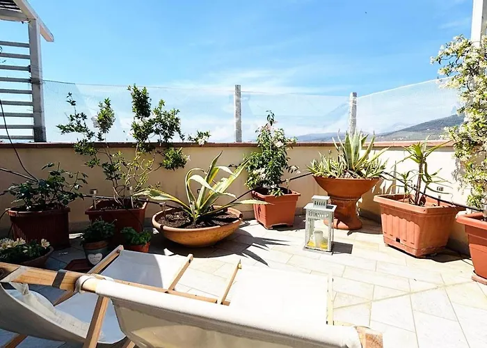 Διαμέρισμα Attico Casa Letizia In *