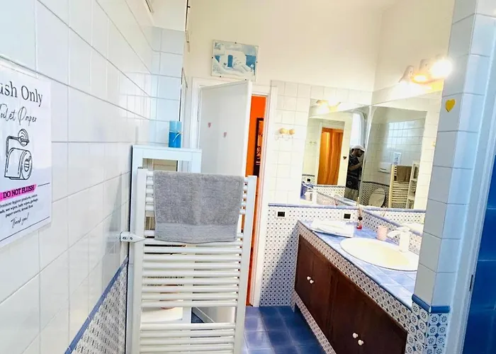 Attico Casa Letizia In Διαμέρισμα *